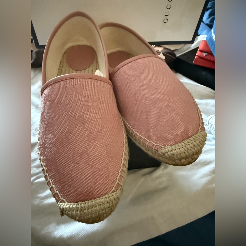 Gucci womens GG pink espadrilles